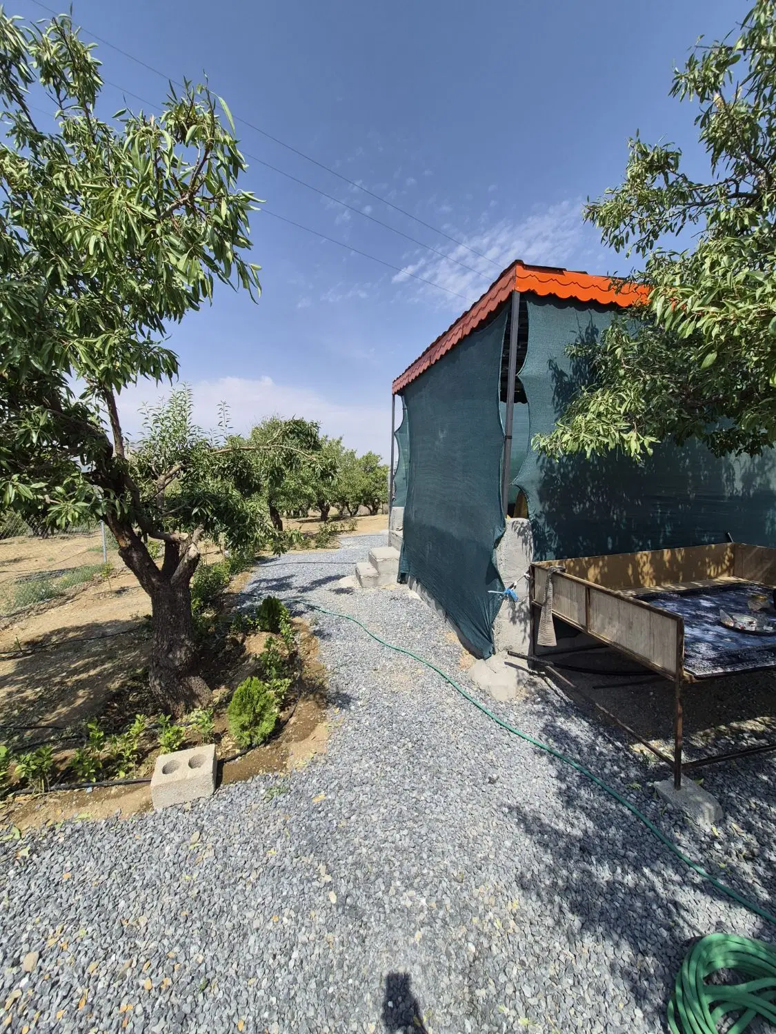 باغ سند دار لب اتوبان