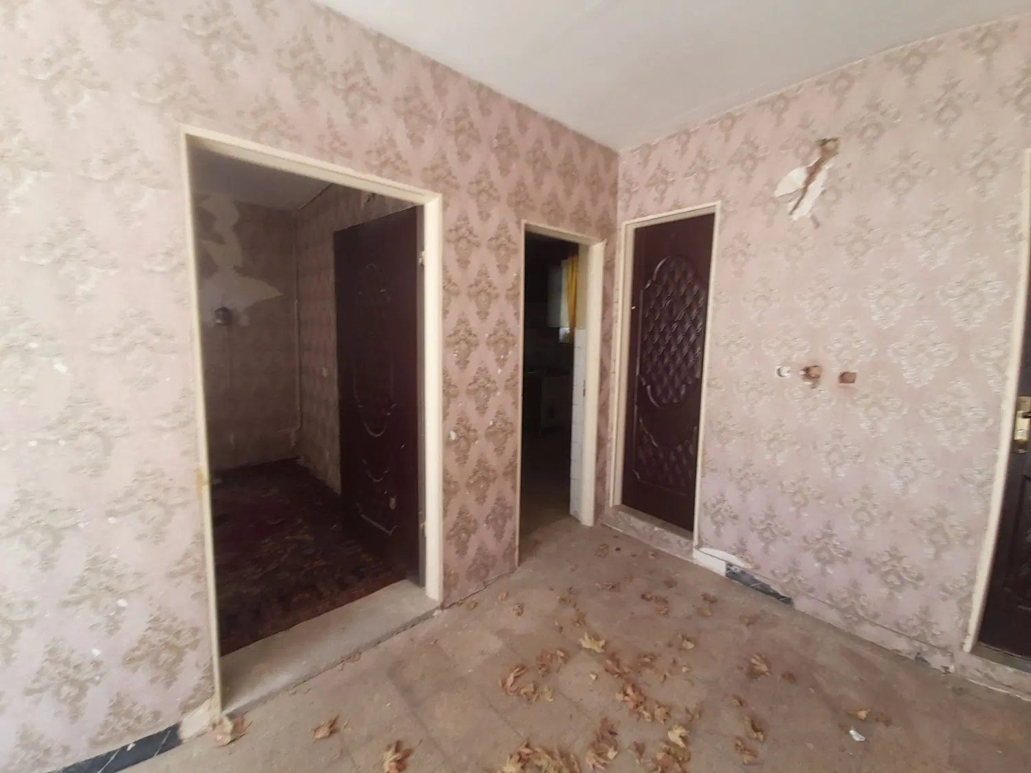 ویلایی کلنگی ۱۸۳ متر