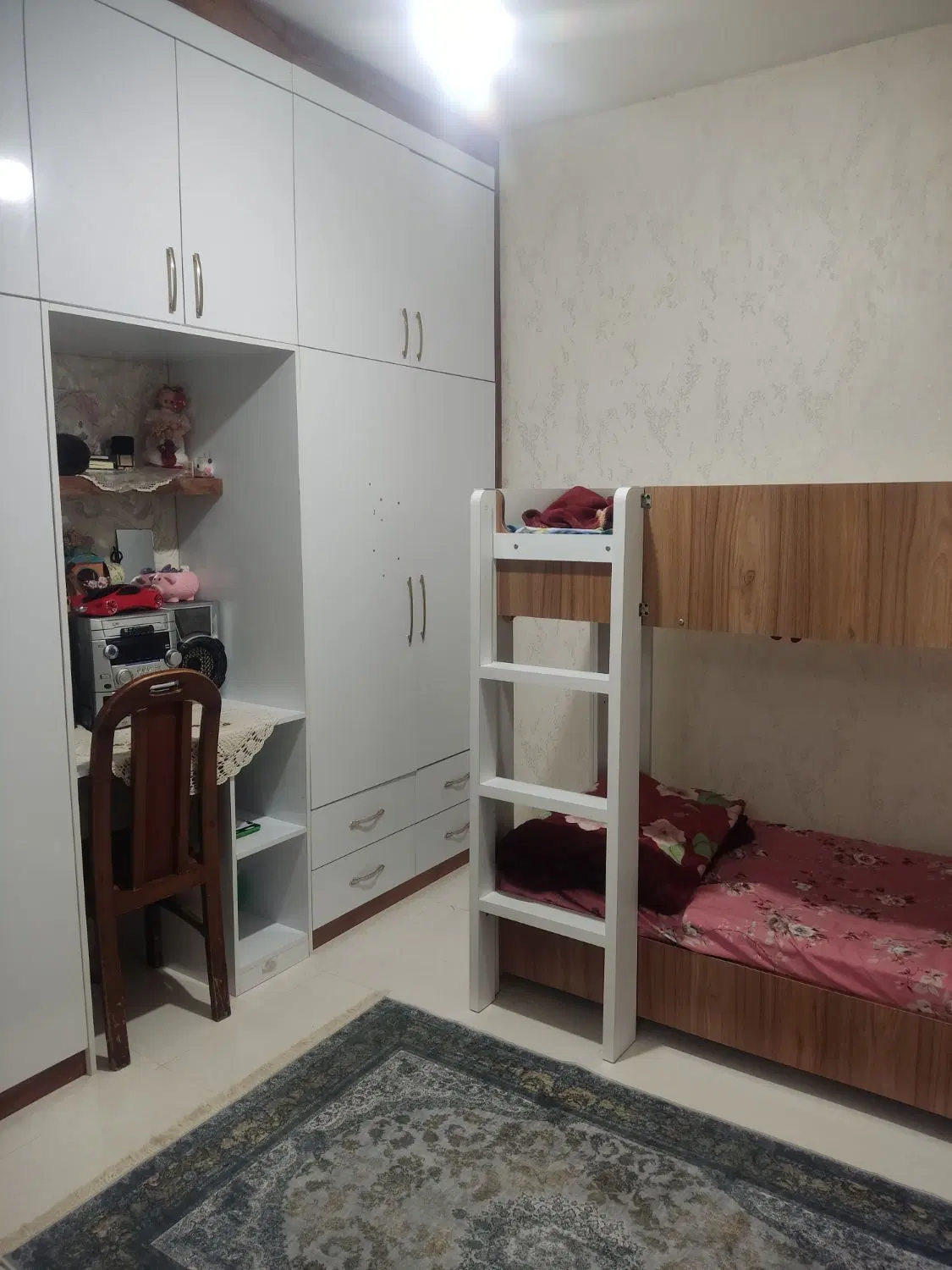 فروش آپارتمان 95متری درهفت تیر 22