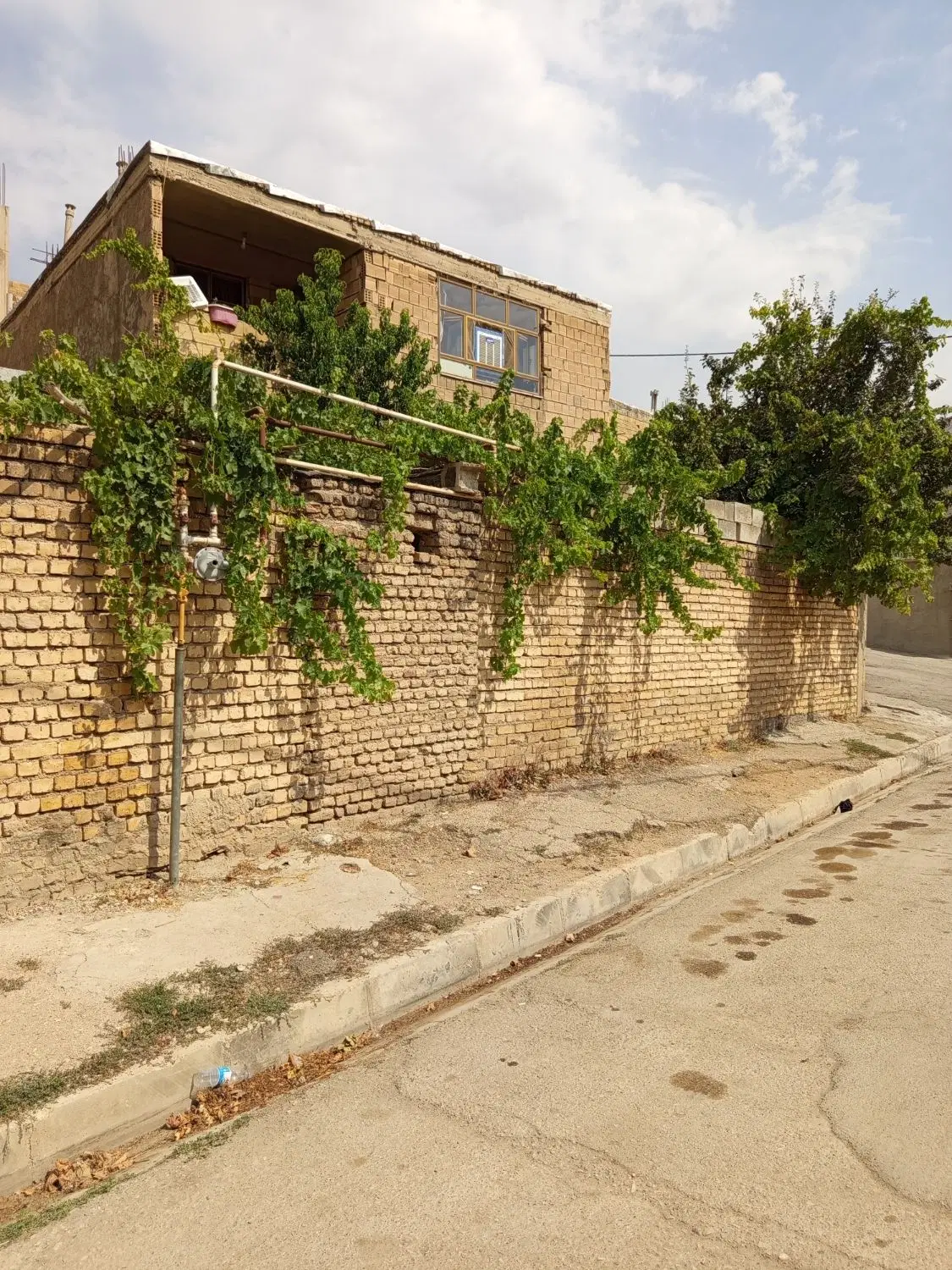 خانه ویلایی دوطبقه سر دونبش