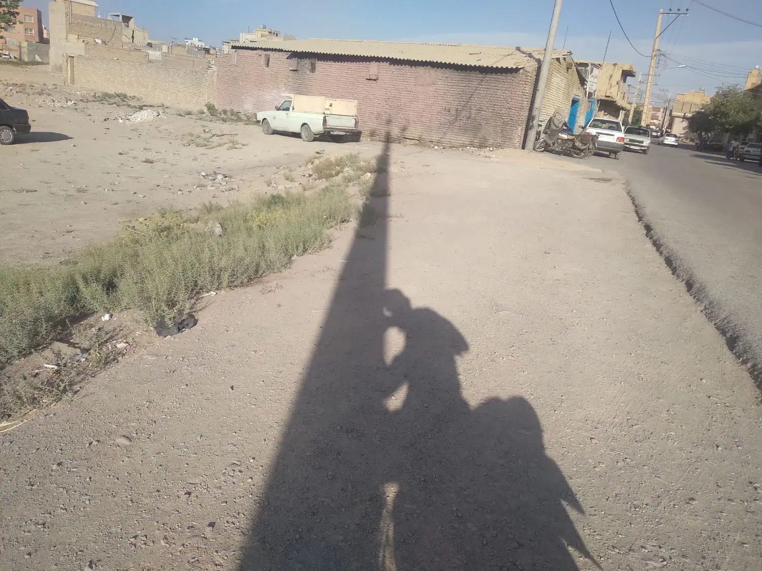 زمین‌تجاری بر خیابان