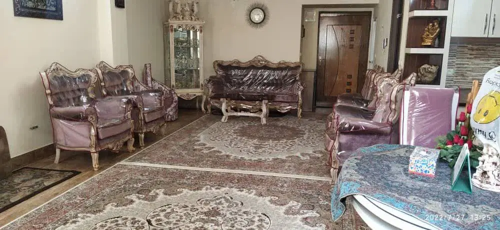 منزل همکف لب خیابان