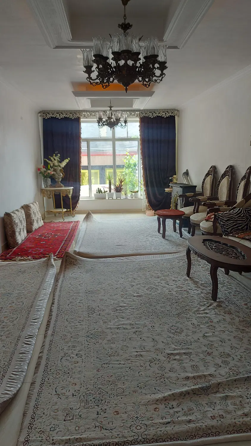 خانه حیاط دار ۱۶۰ متری ائل گلی