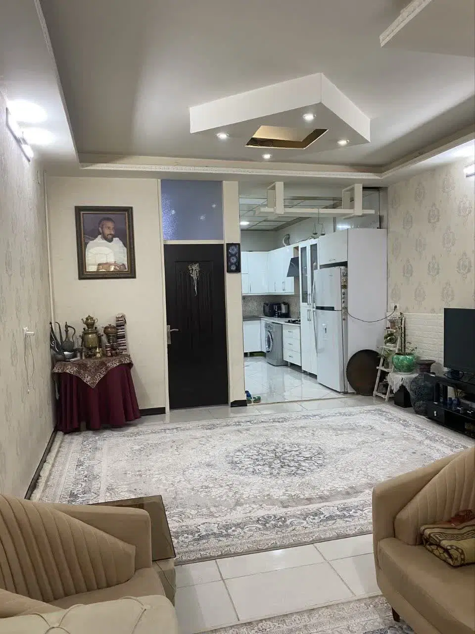 زیر زمین گلخانه ای پر نور