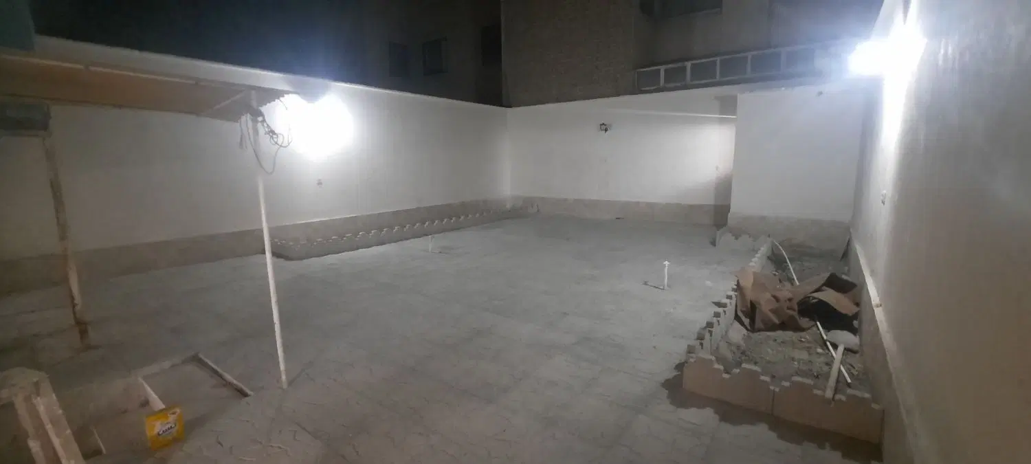 همکف شیک _جنوبی_باحیاط ۱۰۰متری
