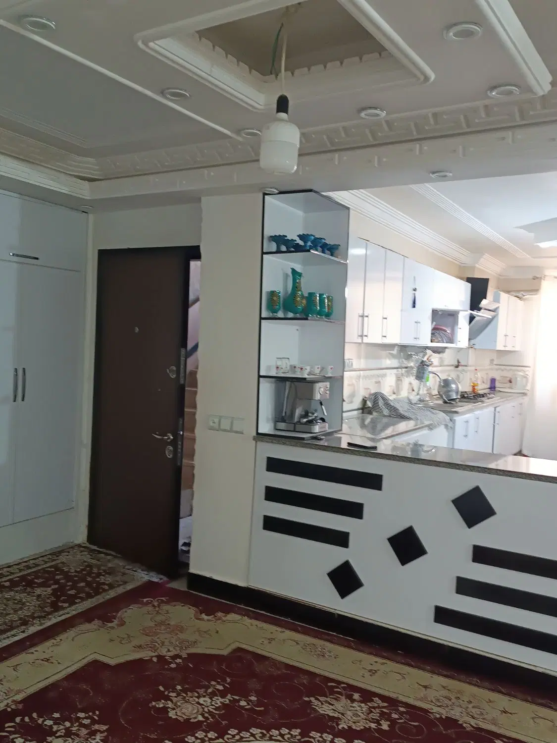 *فروش دو واحد مسکونی *