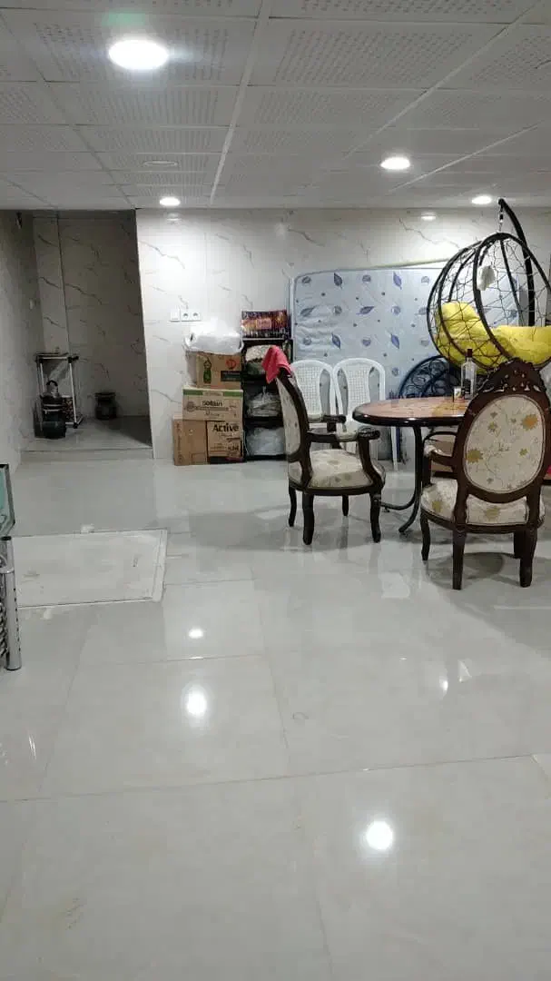 فروش تجاری و زیر زمین