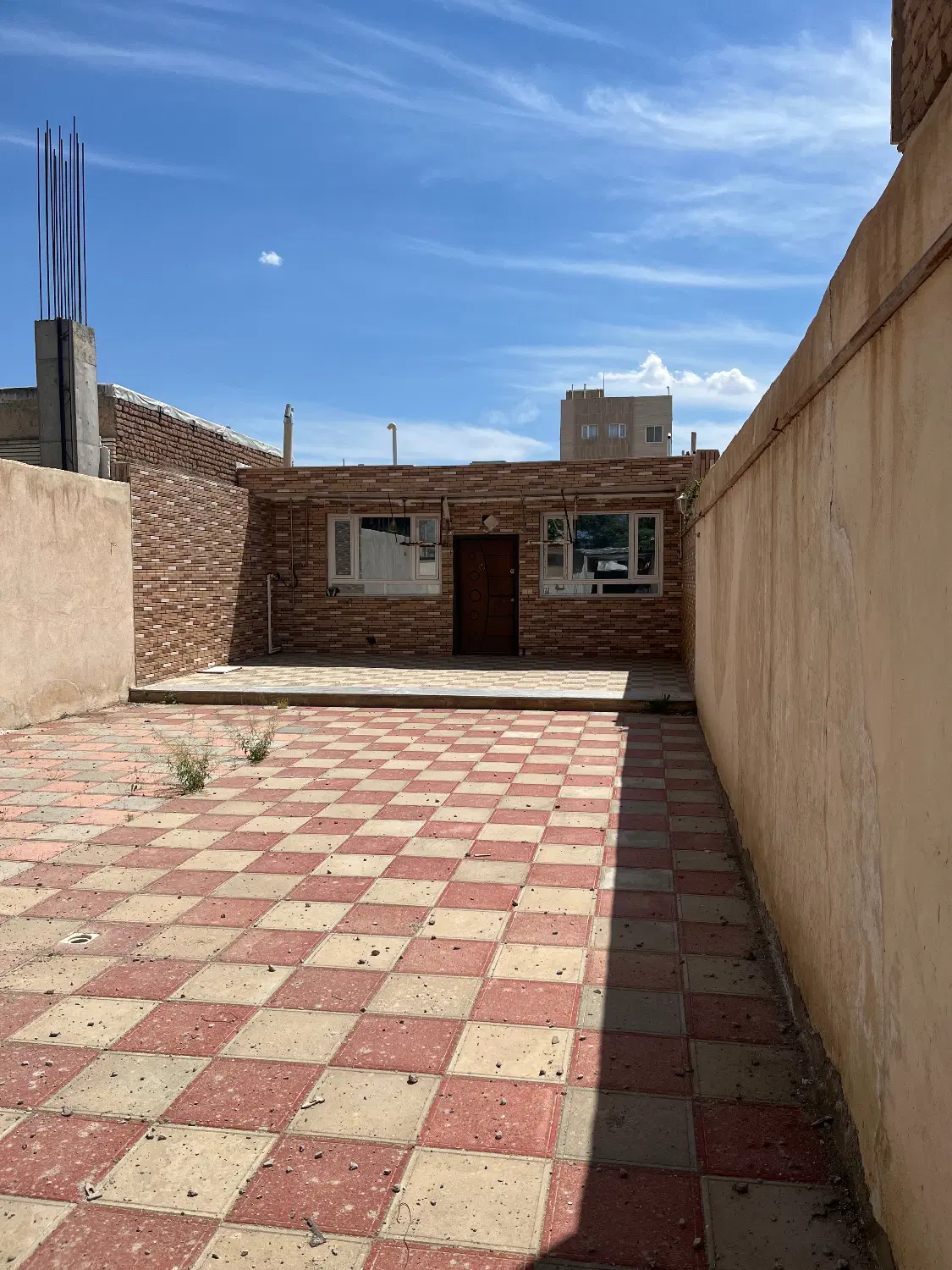 ویلایی مناسب کافه شرکتهای اداری و غیره