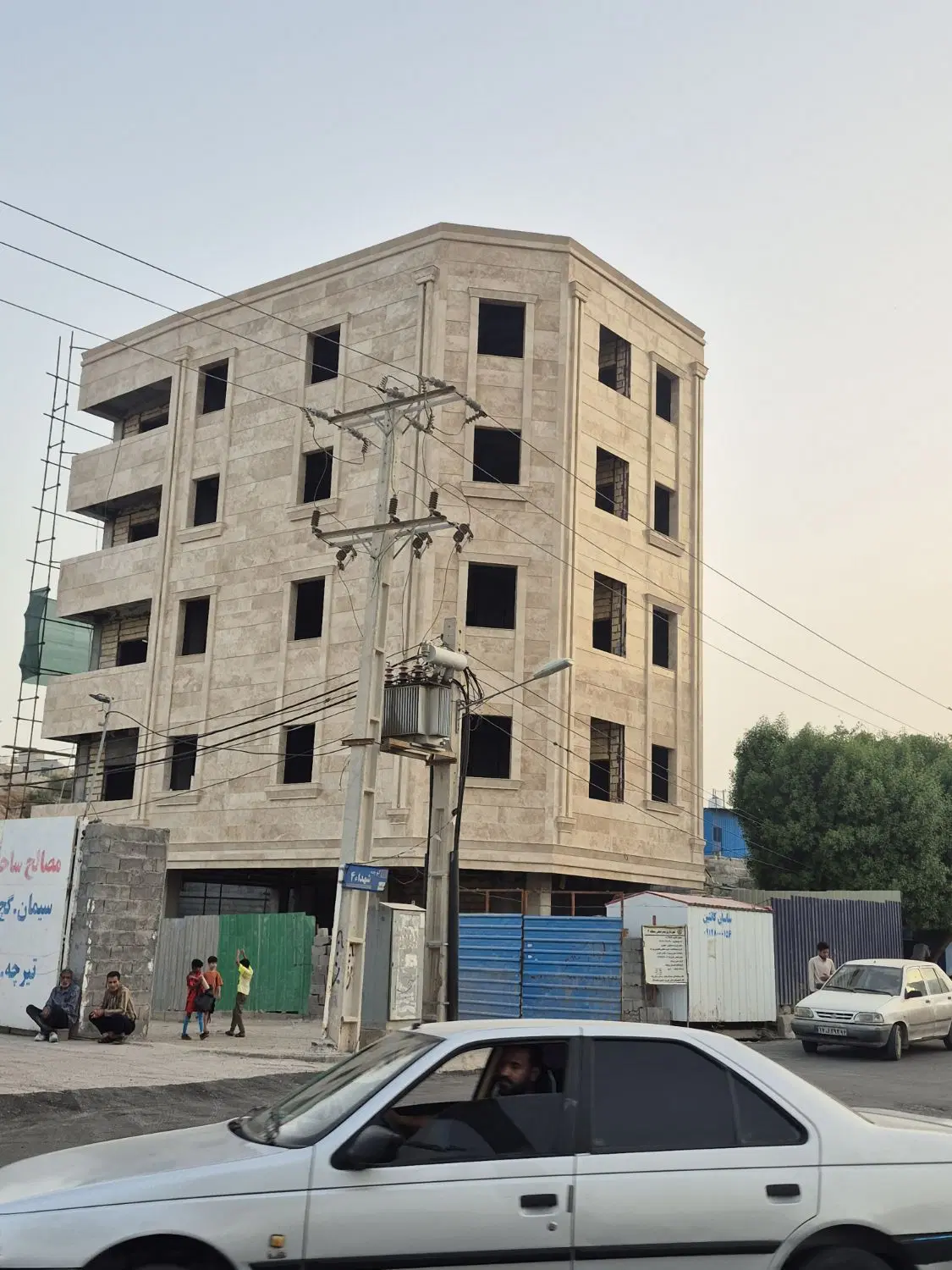 پیش فروش واحد۱۱۷ متری