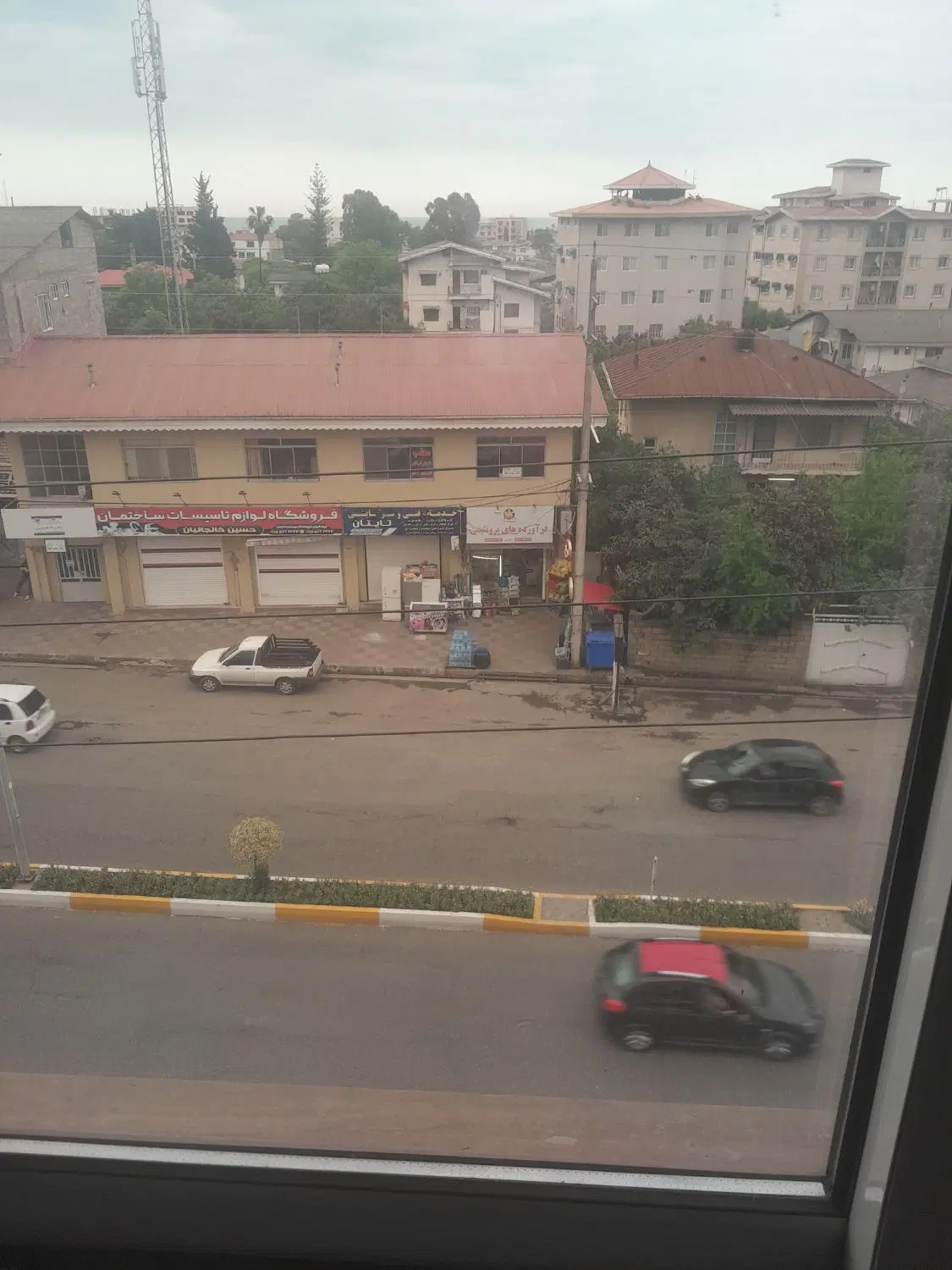 ۱۰۰متر خوش نقشه مسکونی تجاری