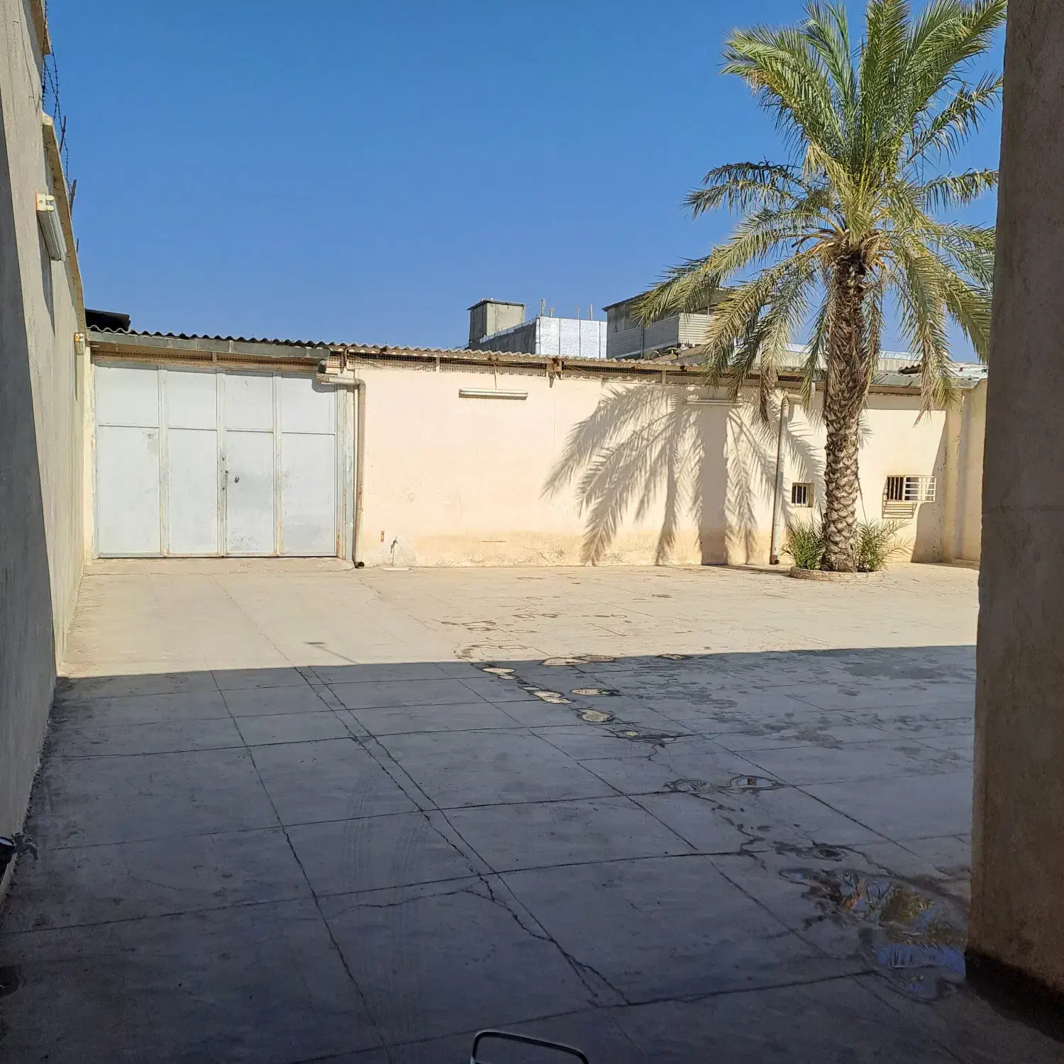 اجاره انبار ابتدای تقاطع پیرمرادی