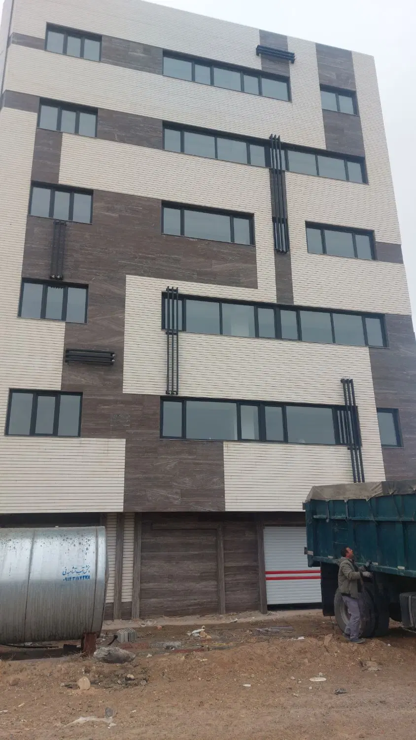 آپارتمان ۱۳۵ متری خاوران