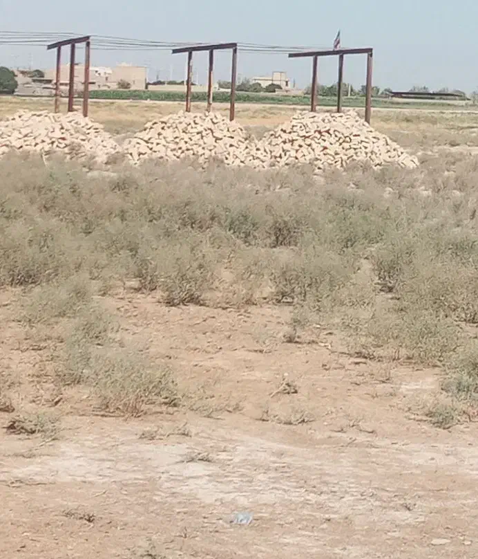 ۱۵۰۰ متر زمین