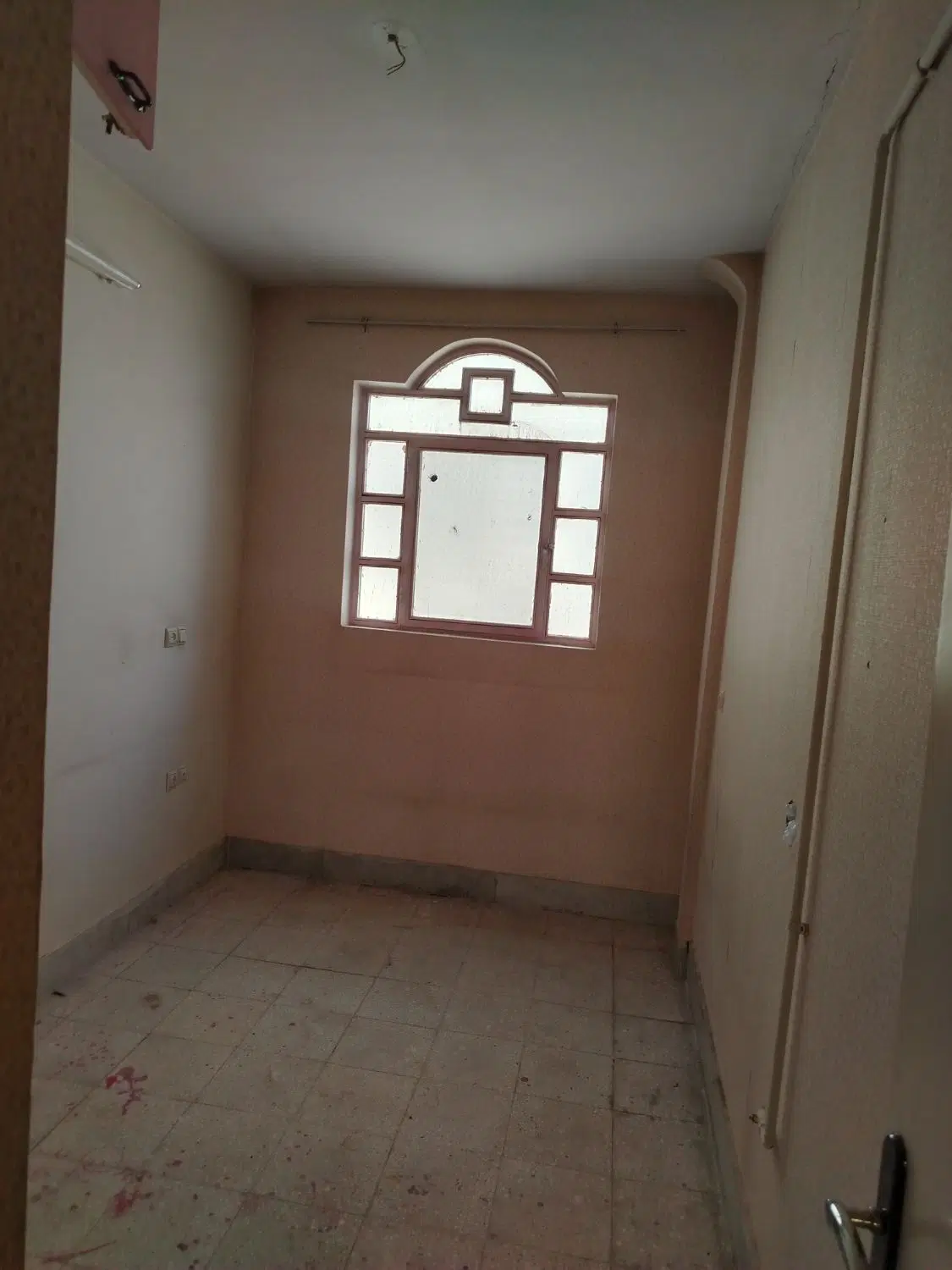 آپارتمان فلکه سه گوش