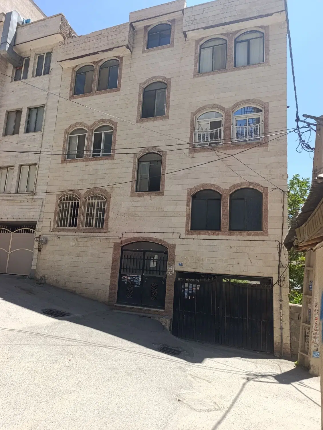 اپارتمان اجاره ای واقع در رودهن کوچه عرفان