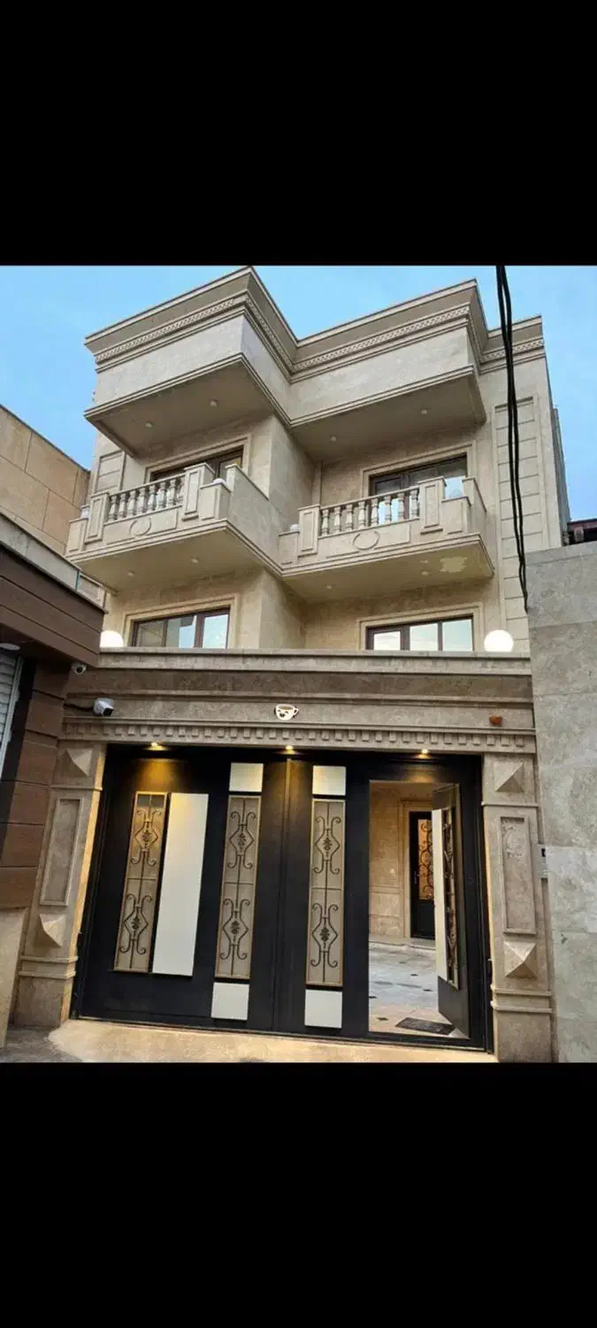 حیاط شخصی در اول عباسی