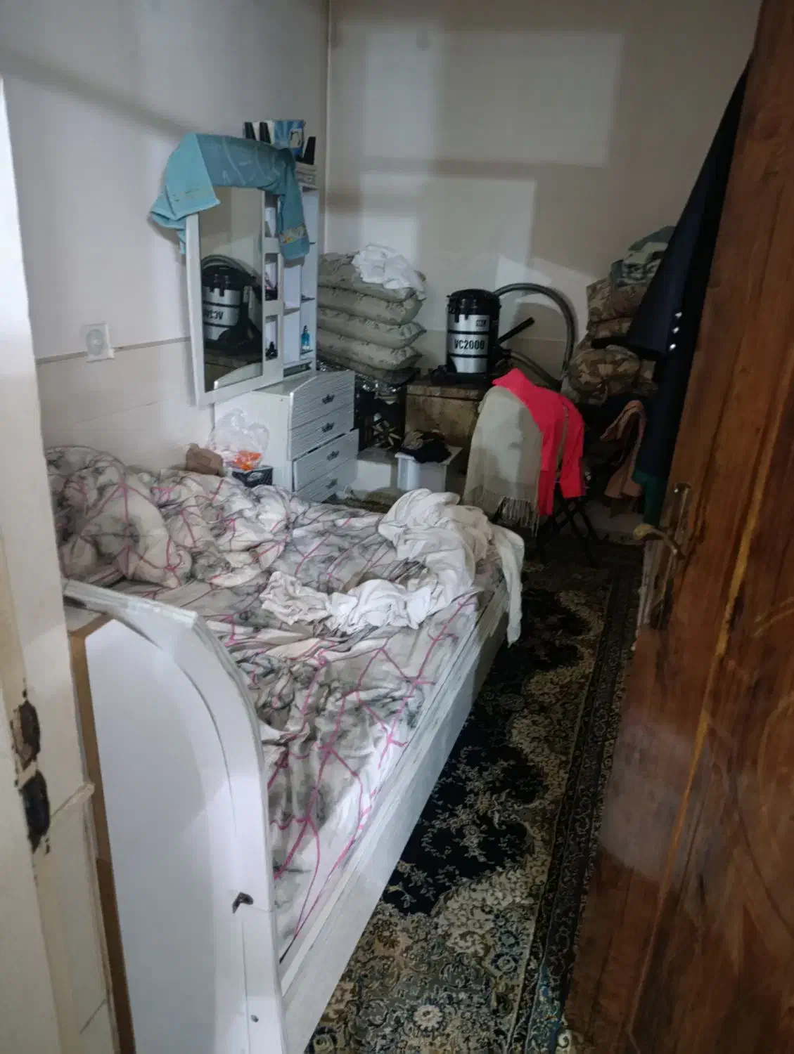 منزل گلخانه ای در زیدی