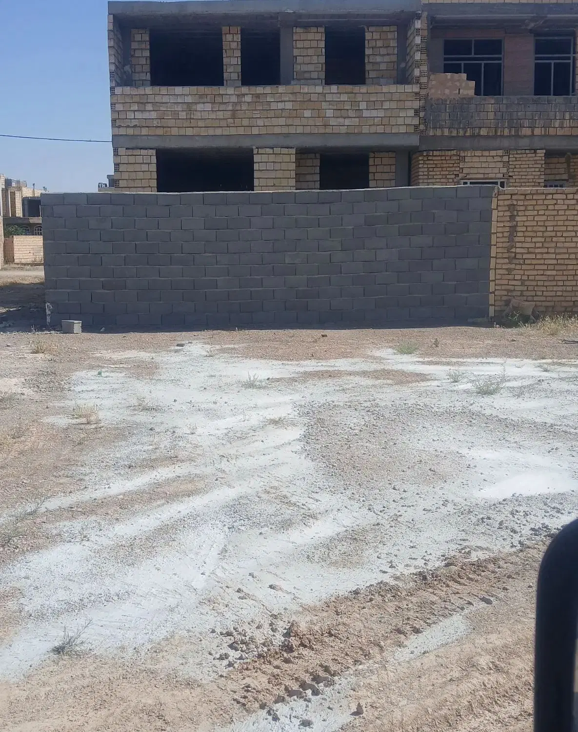 منزل نیمه کاره منظریه