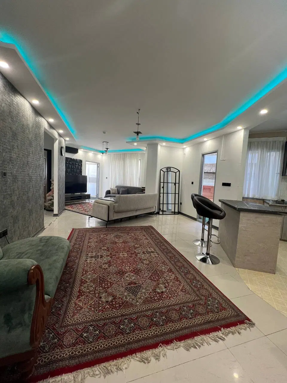 رهن کامل ۱۰۰ متری لوکس  تراس ۶۰ متری  استخر