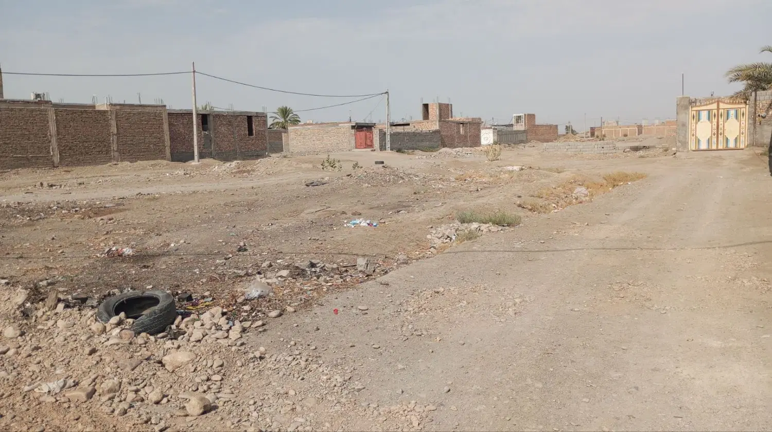 زمین ۲۵۰ متر دونفش خیابان