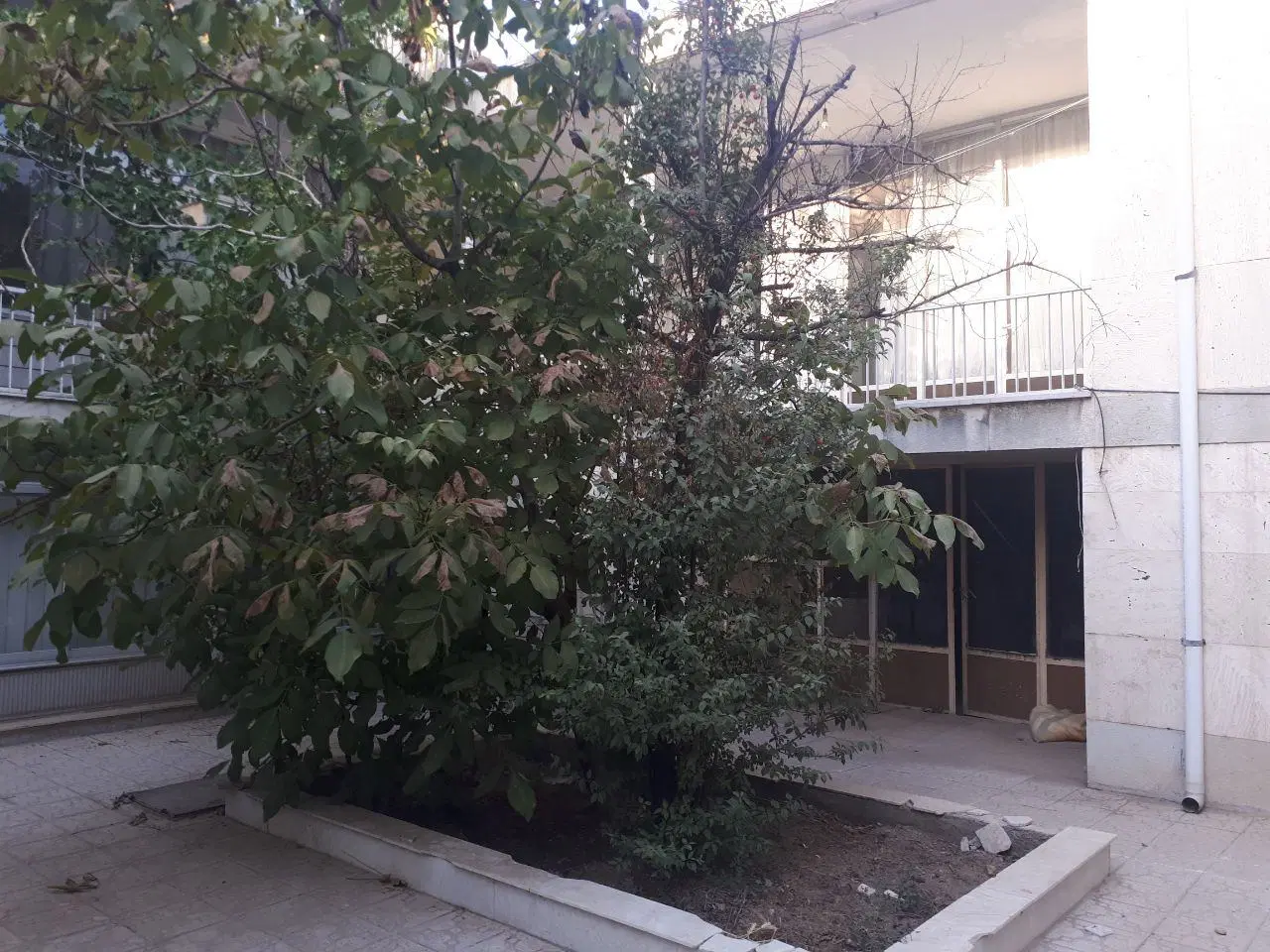 منزل مسکونی ۳۲۰ متر