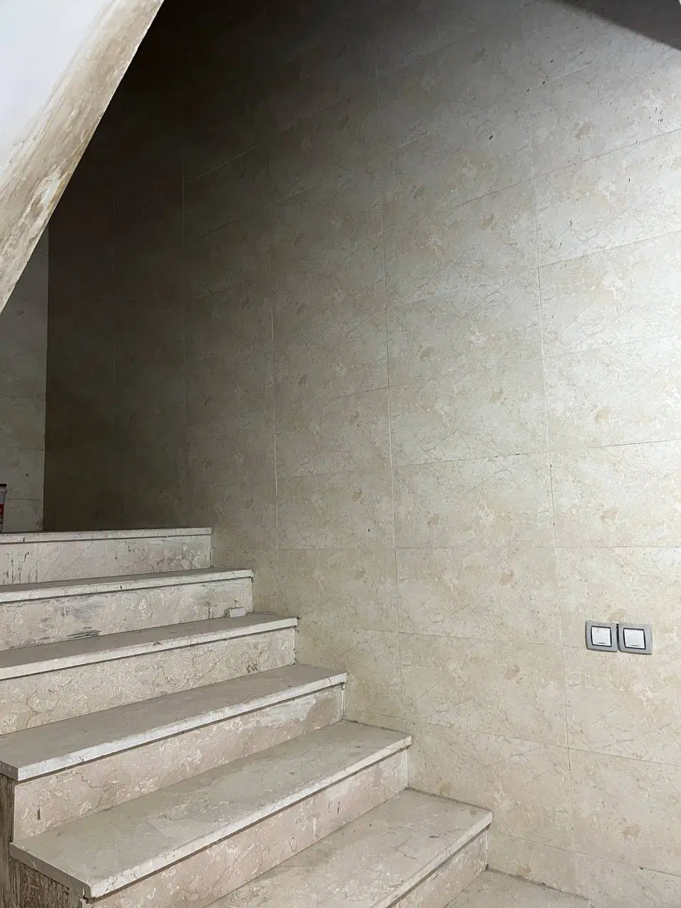 فروش ساختمان سه واحد