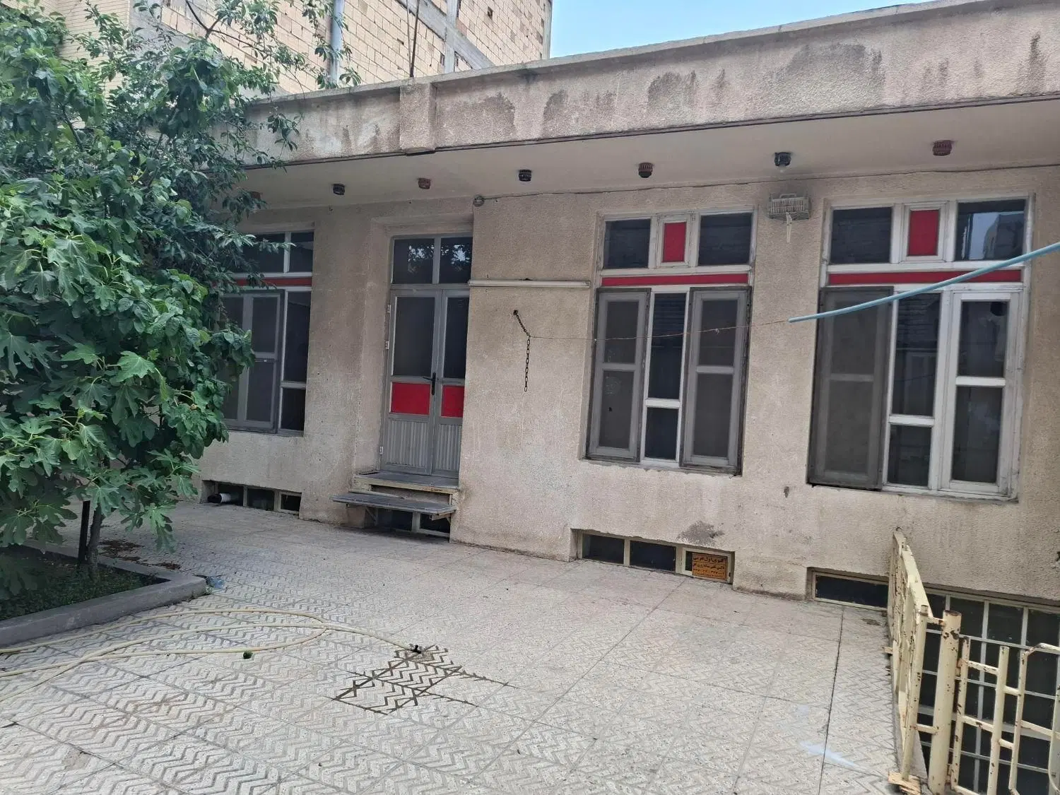 ملک کلنگی ۲۰۰متری با امتیاز بافت فرسوده