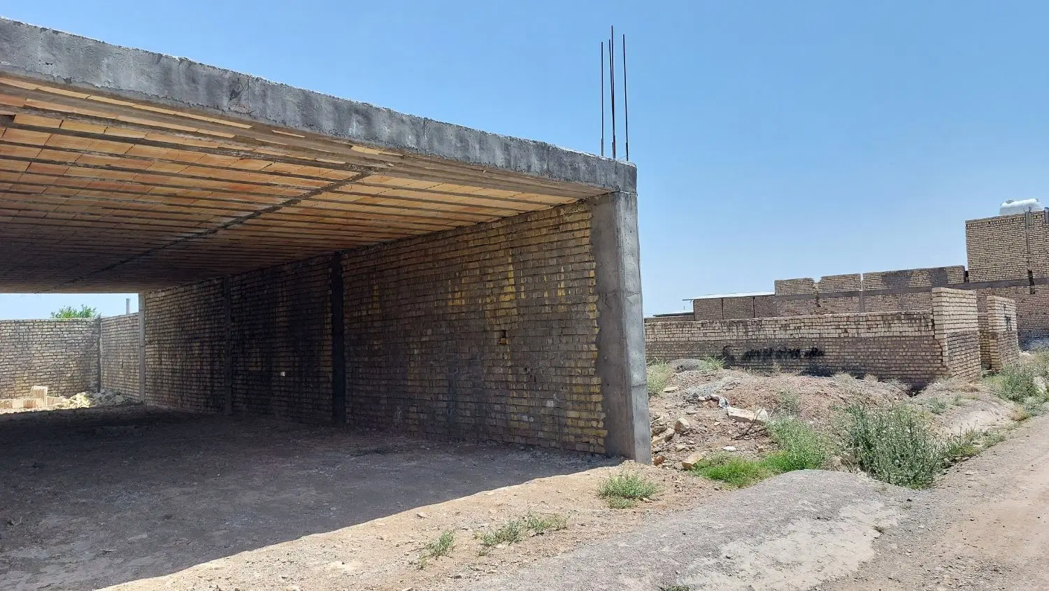 زمین سفت کاری بلوار امام رضا