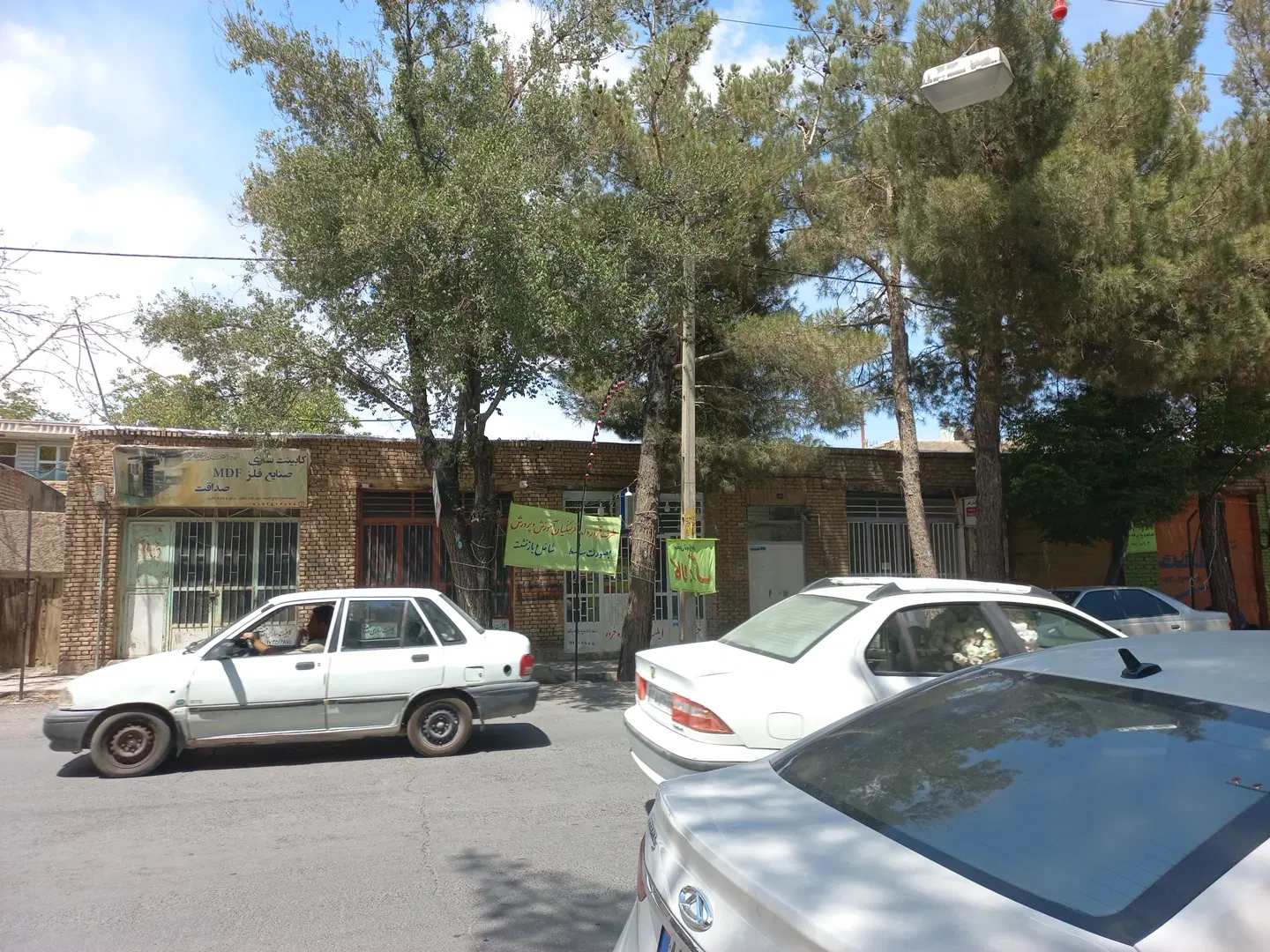 تجاری مسکونی بر خیابان اصلی امام خمینی شهر اقلید