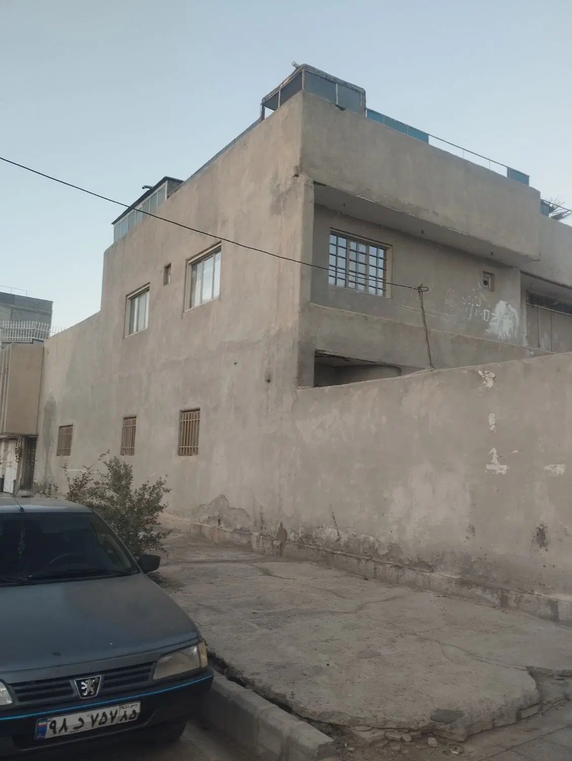 ملک دو طبقه