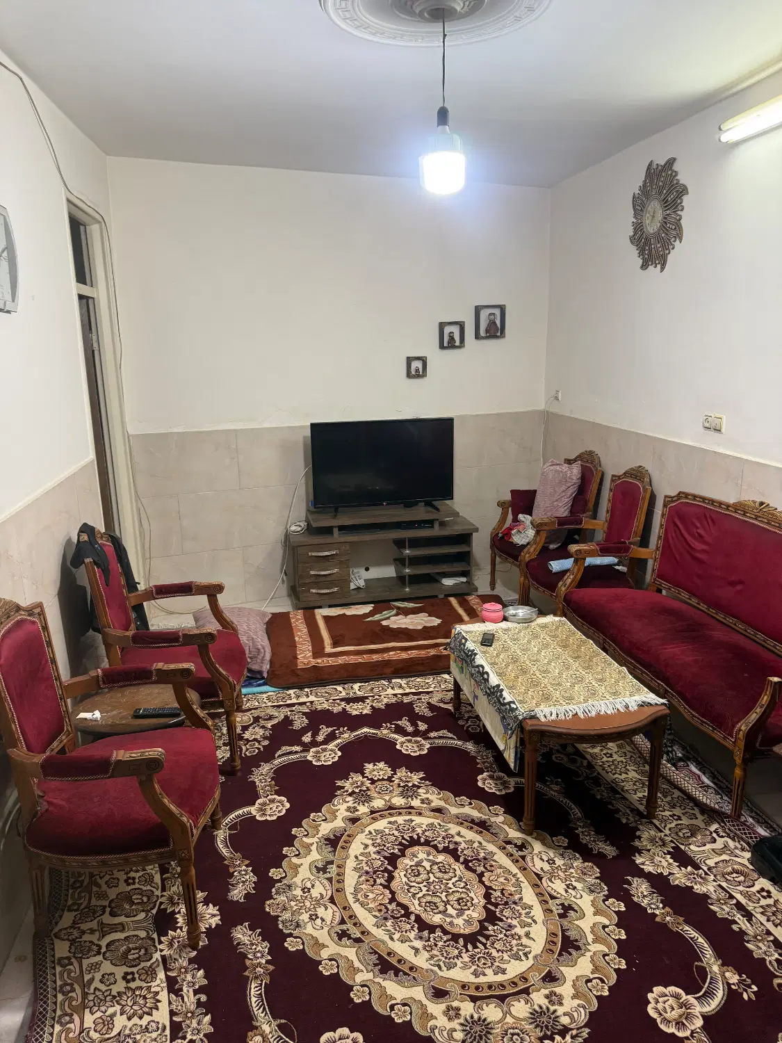خانه ویلایی دو‌طبقه ی مجزا