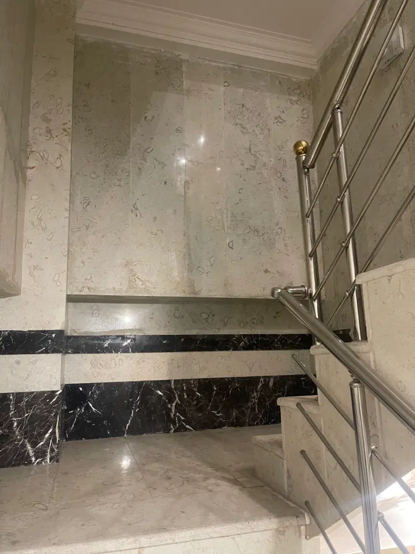 آپارتمان ۱۱۷ متری شهرک ولعصر فاز دادگستری