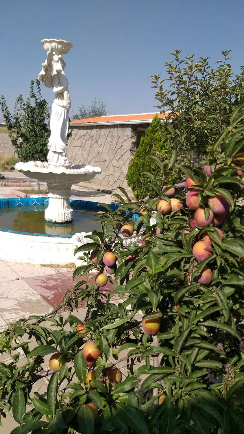 باغ ویلاکنارسدزیبای امند