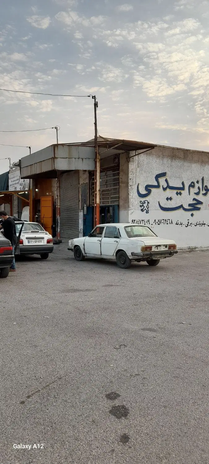 فروش مغازه تجار باابهاد۴در۶ وارتفاع ۵ متر