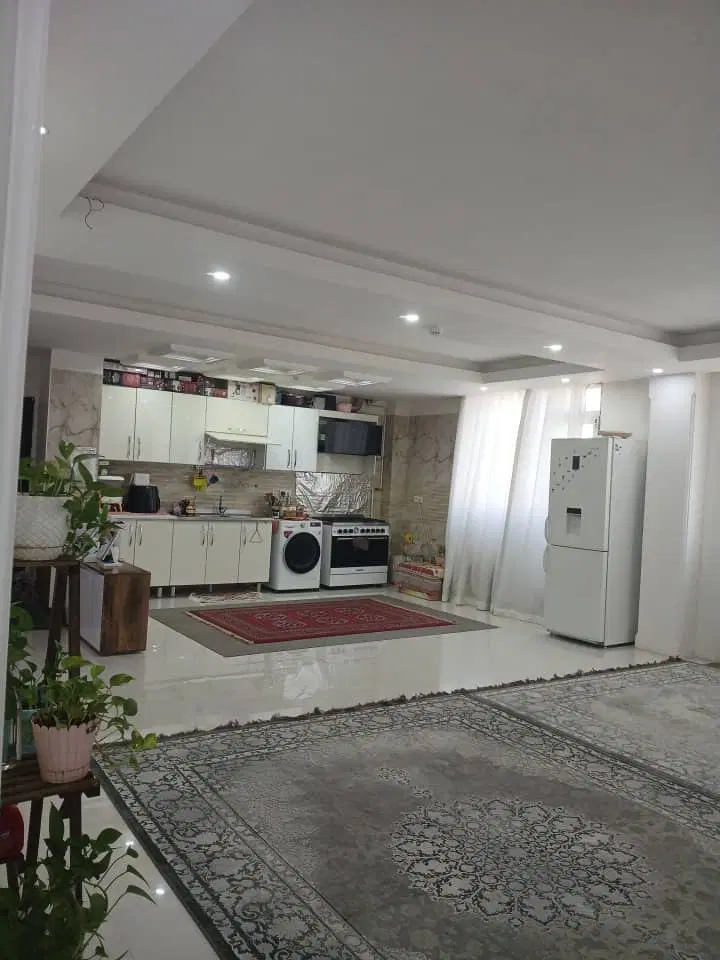 100 متری پلان مربع