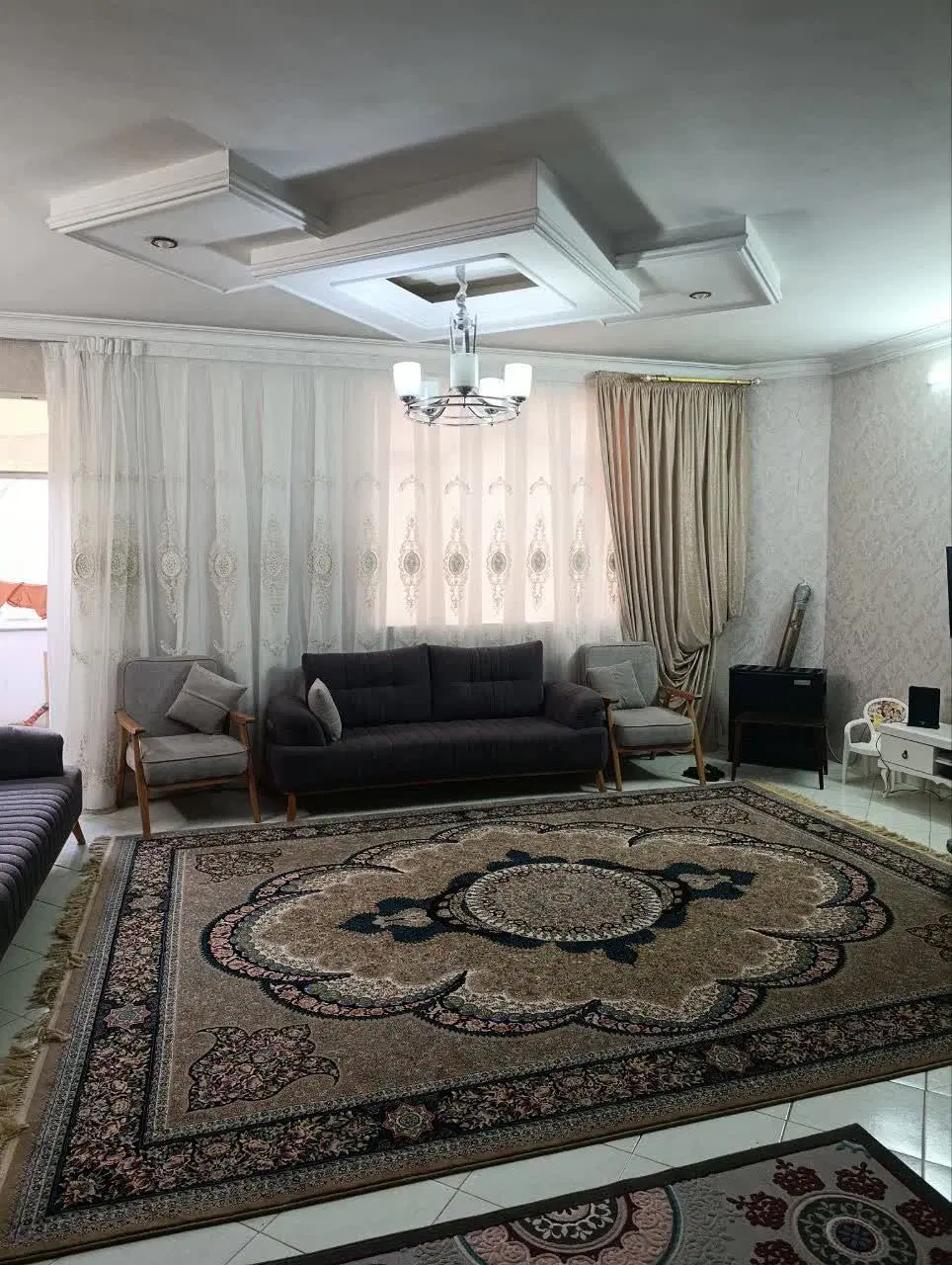 آپارتمان ۹۰ متری حسابی شمالی