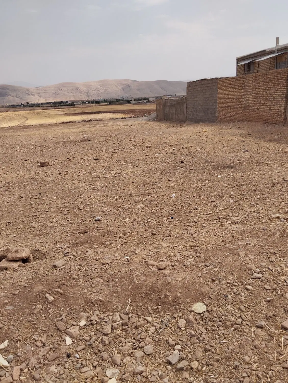زمین مسکونی