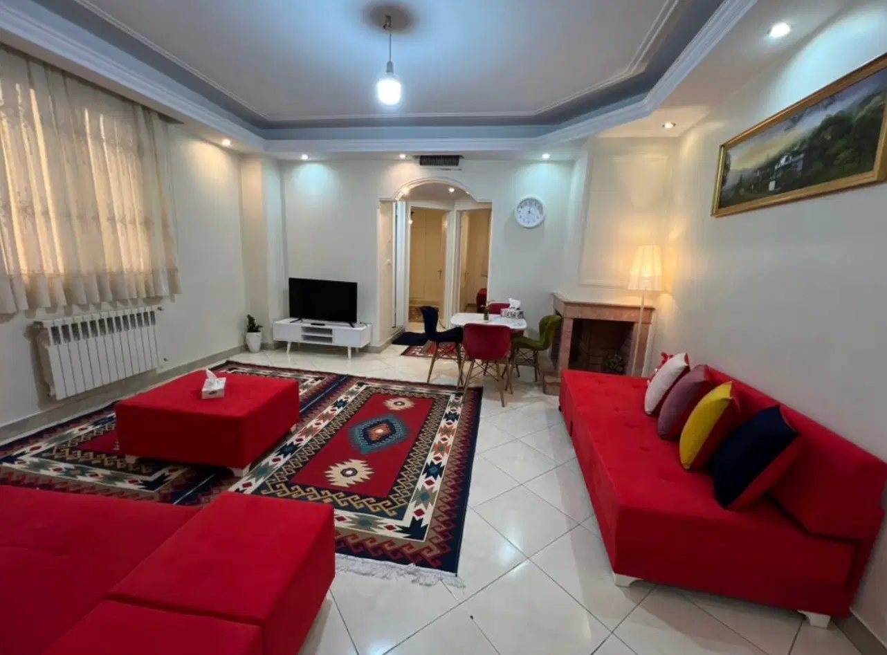 مبله دوخوابه شیک و تمیز در قلهک