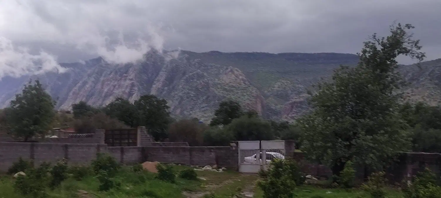 باغچه ۱۸۰۰ متری دالون عمویی
