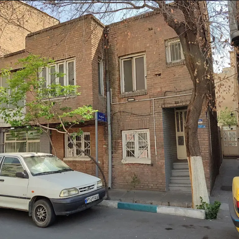 ۴۰۰ متر آپارتمان _ در بست _ بازسازی شده_ فردوس