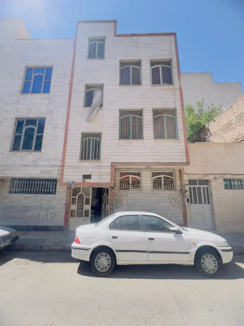 فروش ساختمان ۳طبقه