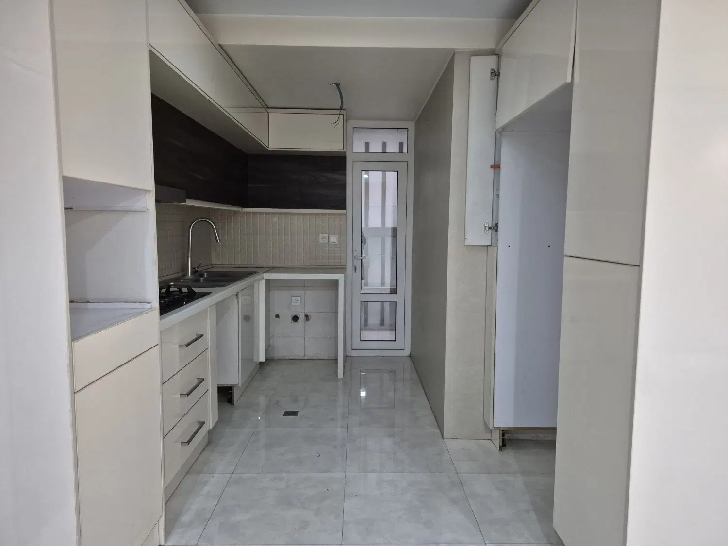 شهرک ازادی، ۶۲ متر(تخلیه)