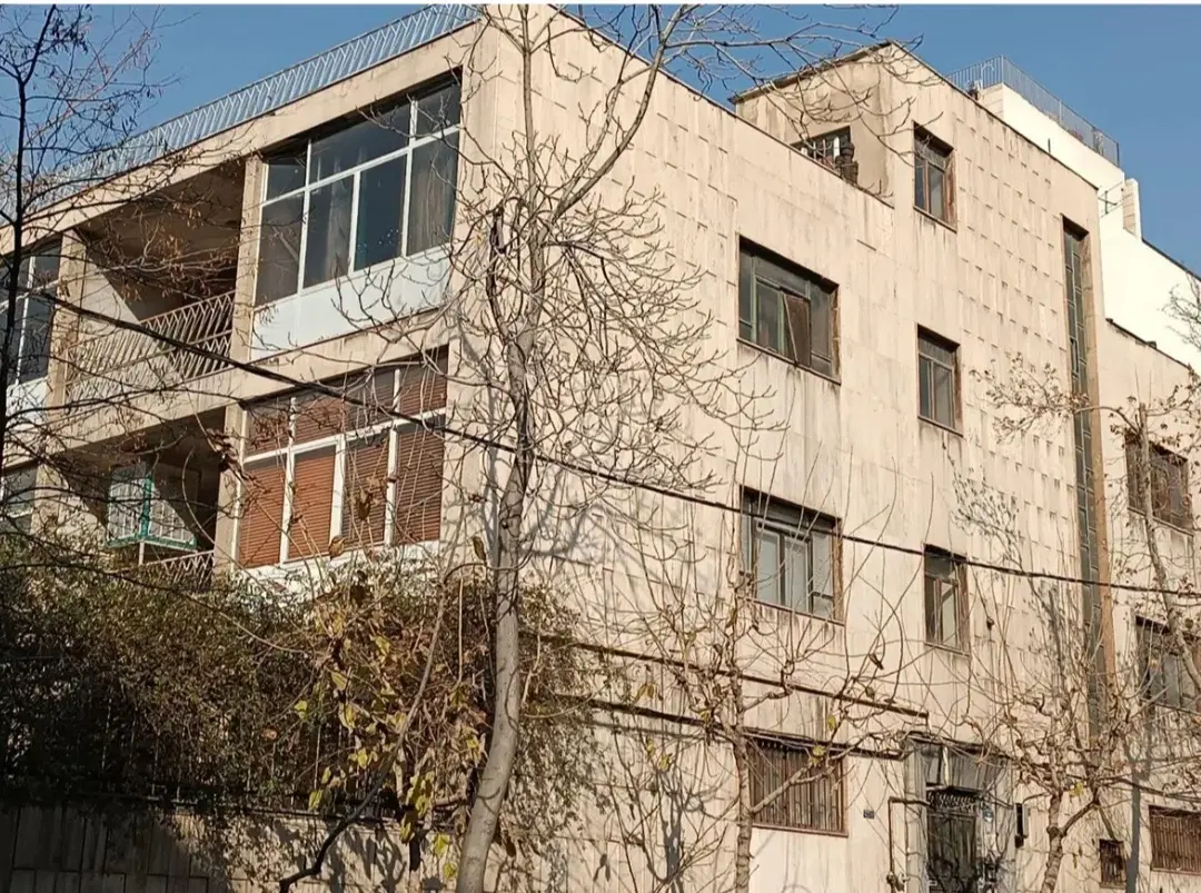 ملک کلنگی موقعیت عالی عرض ۱۰