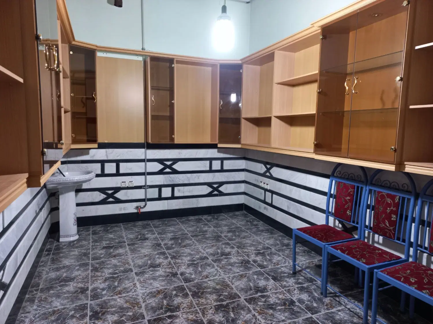 اجاره مغازه ۱۵ متری مشاغل بانوان