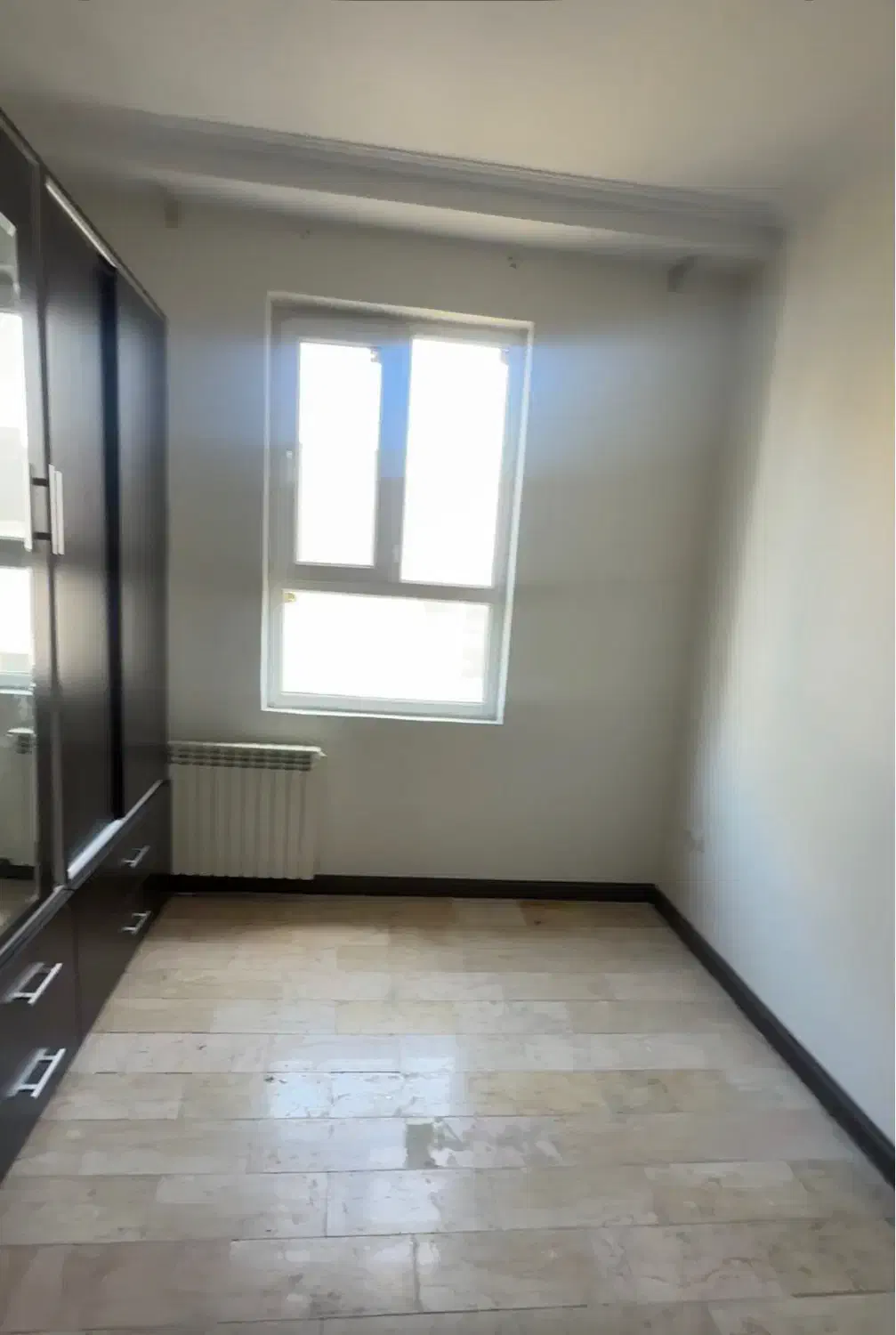 ۸۴ متر طبقه ۴ دوخواب بیمه یکم (گلدیس)