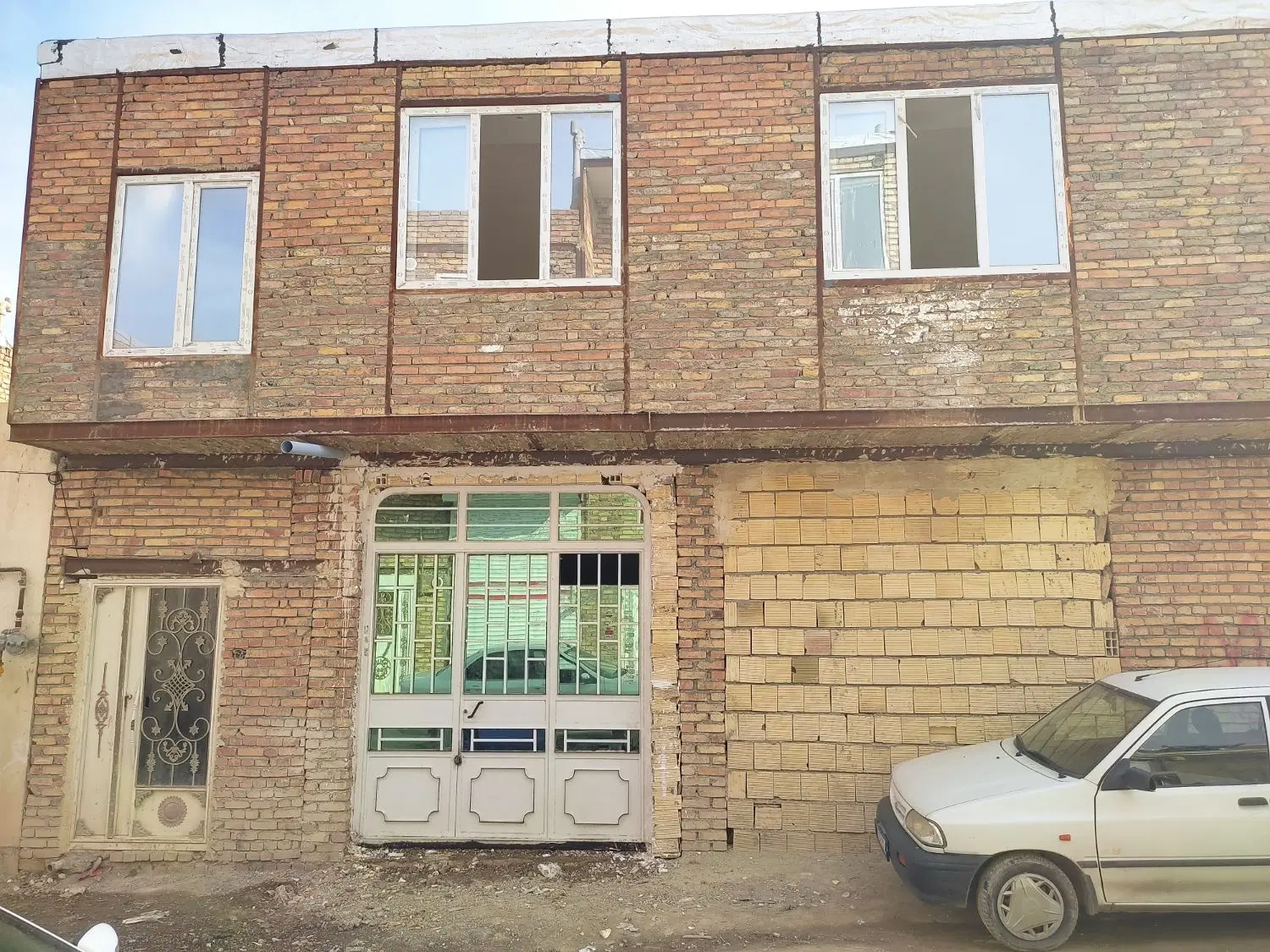 اجاره گاراژ . انباری 15متر اسلام آباد  باشگاه تقوا