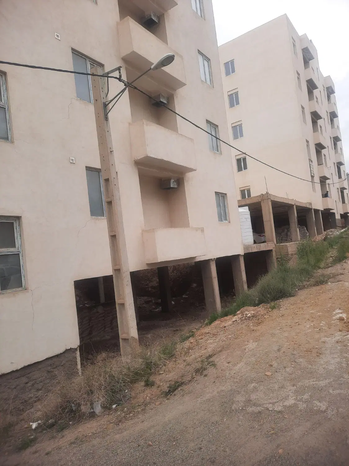 فروش واحد درحال ساخت