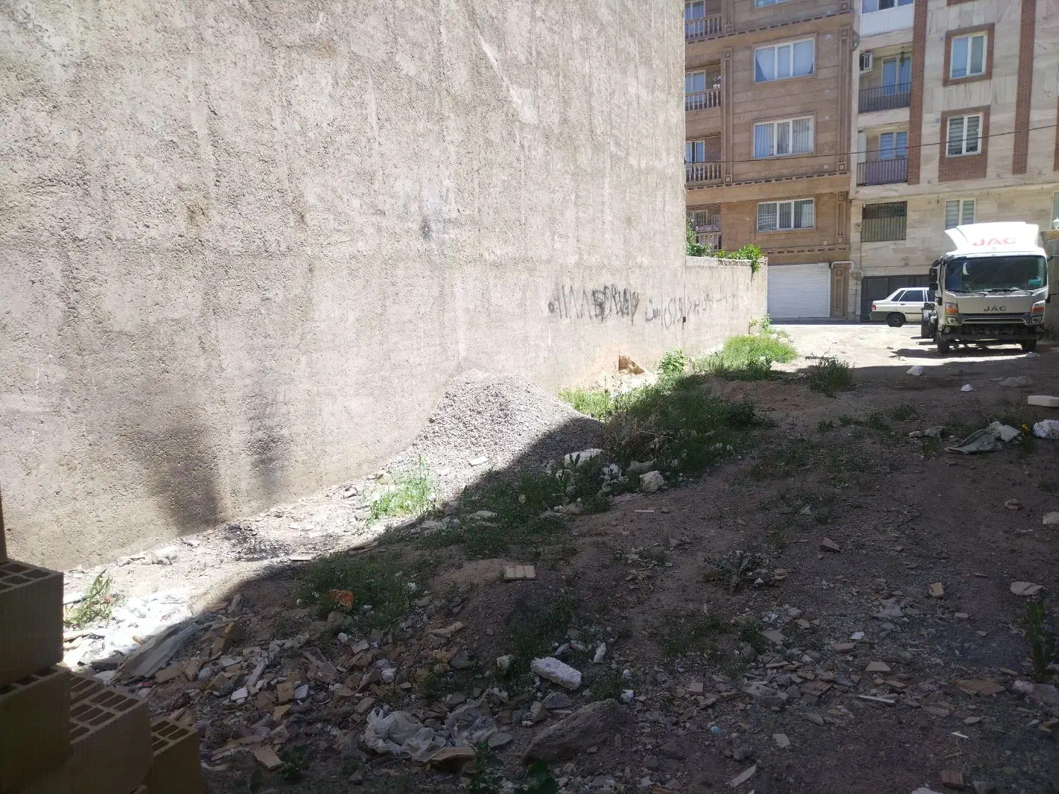 زمین برا فروش