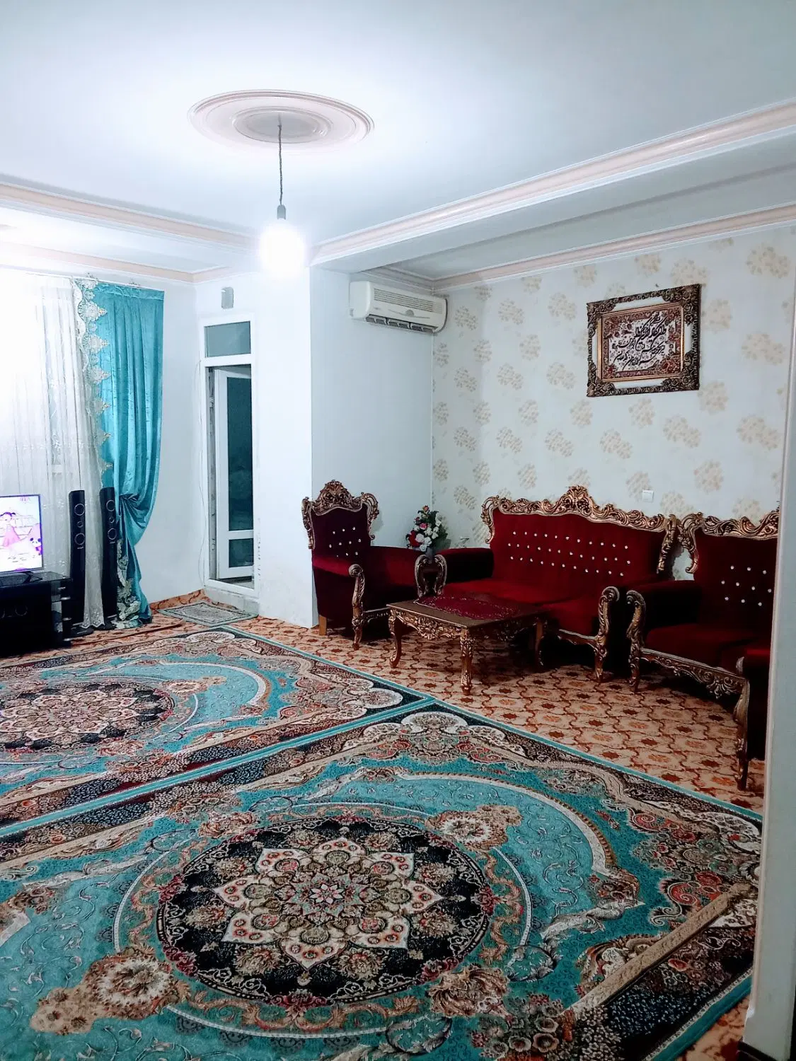 آپارتمان شیک و تمیز