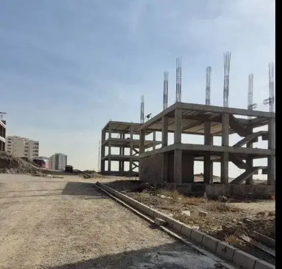 زمین فاز ۹ گل افشان ۲۰۰متری
